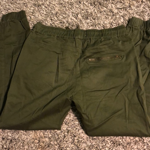 Bullhead joggers. Only jean pair left - Picture 5 of 5